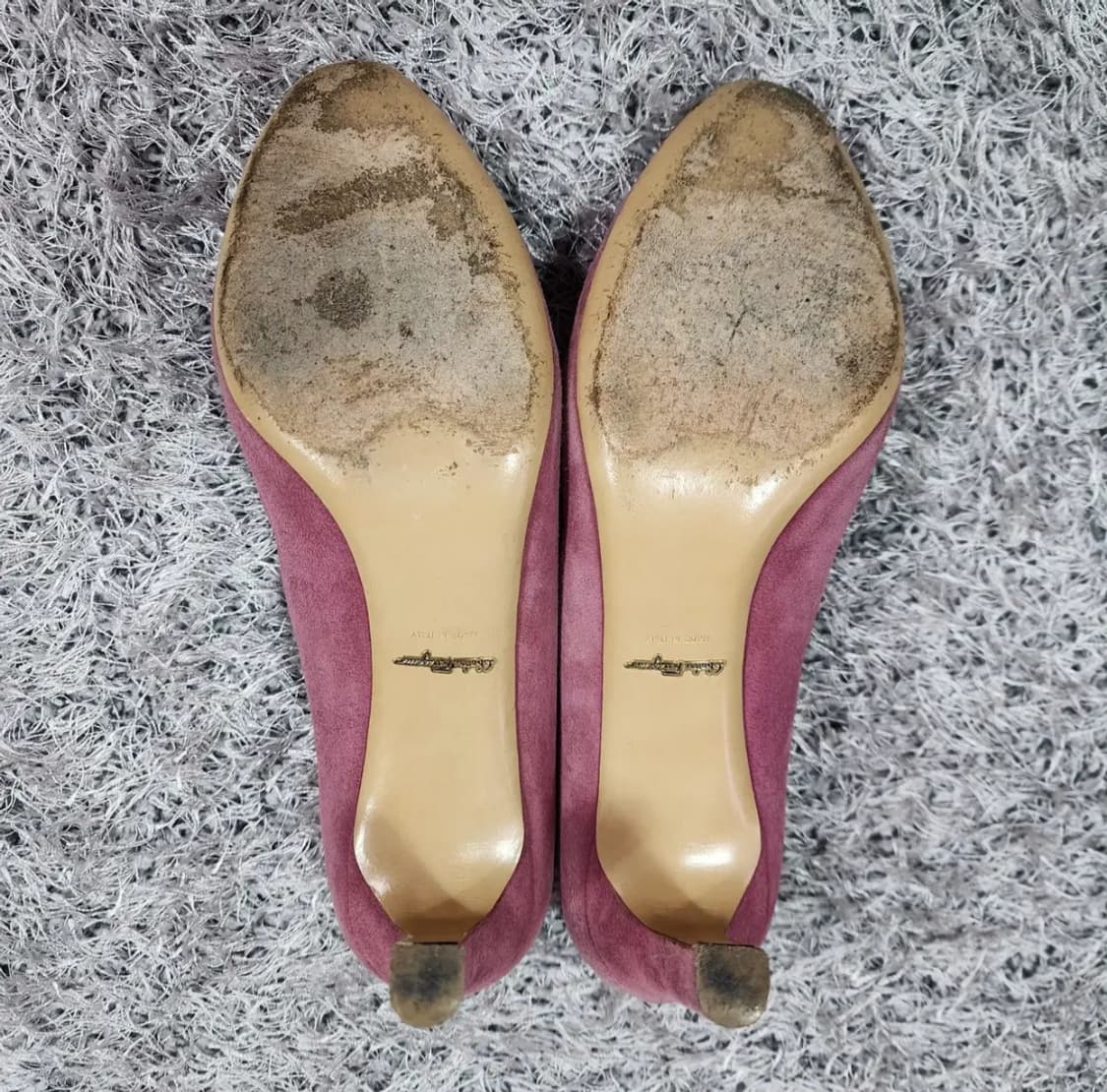 페라가모 스웨이드 펌프스 힐 6 상품이미지6