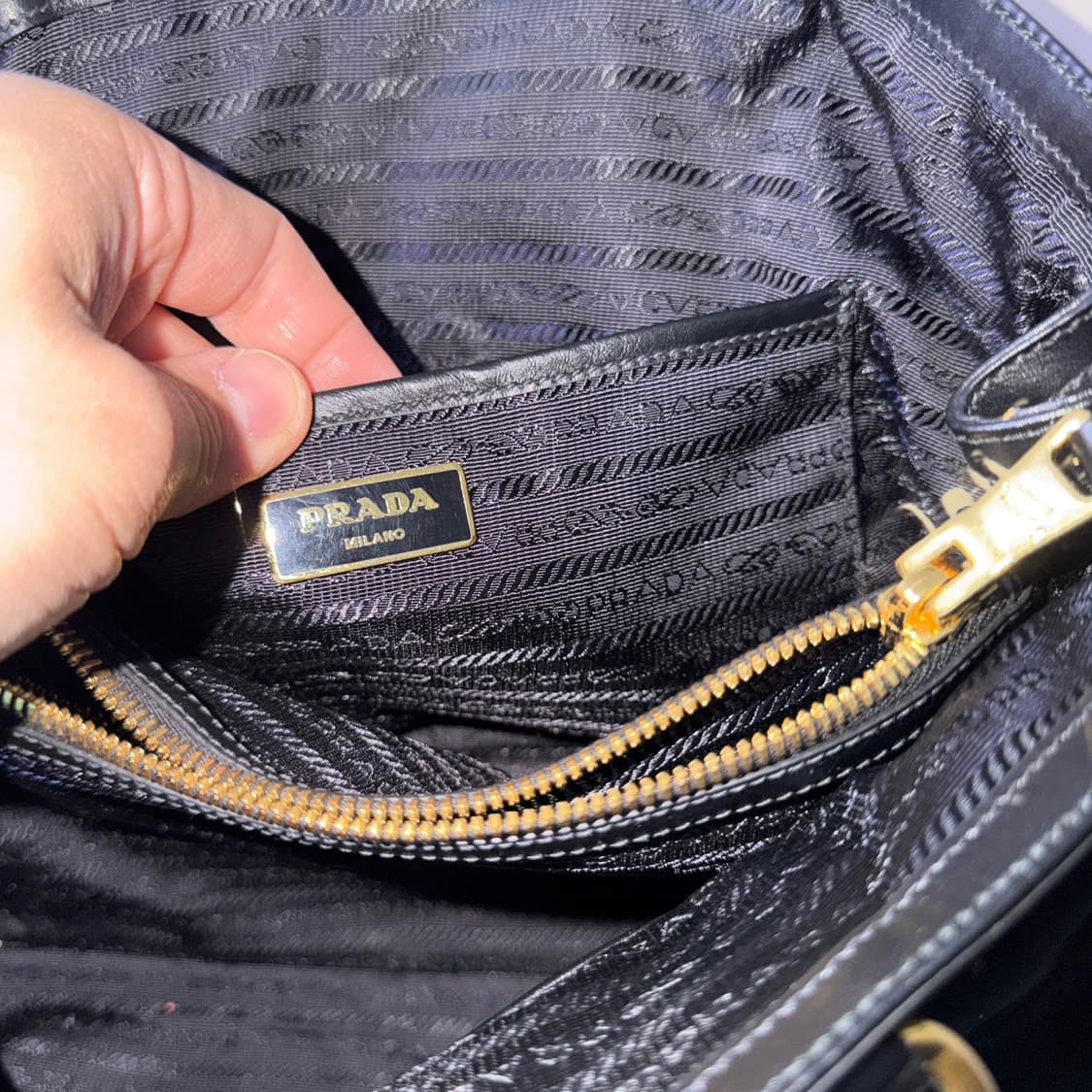 프라다 포코노 나일론 삼각로고 토트&숄더백 상품이미지7
