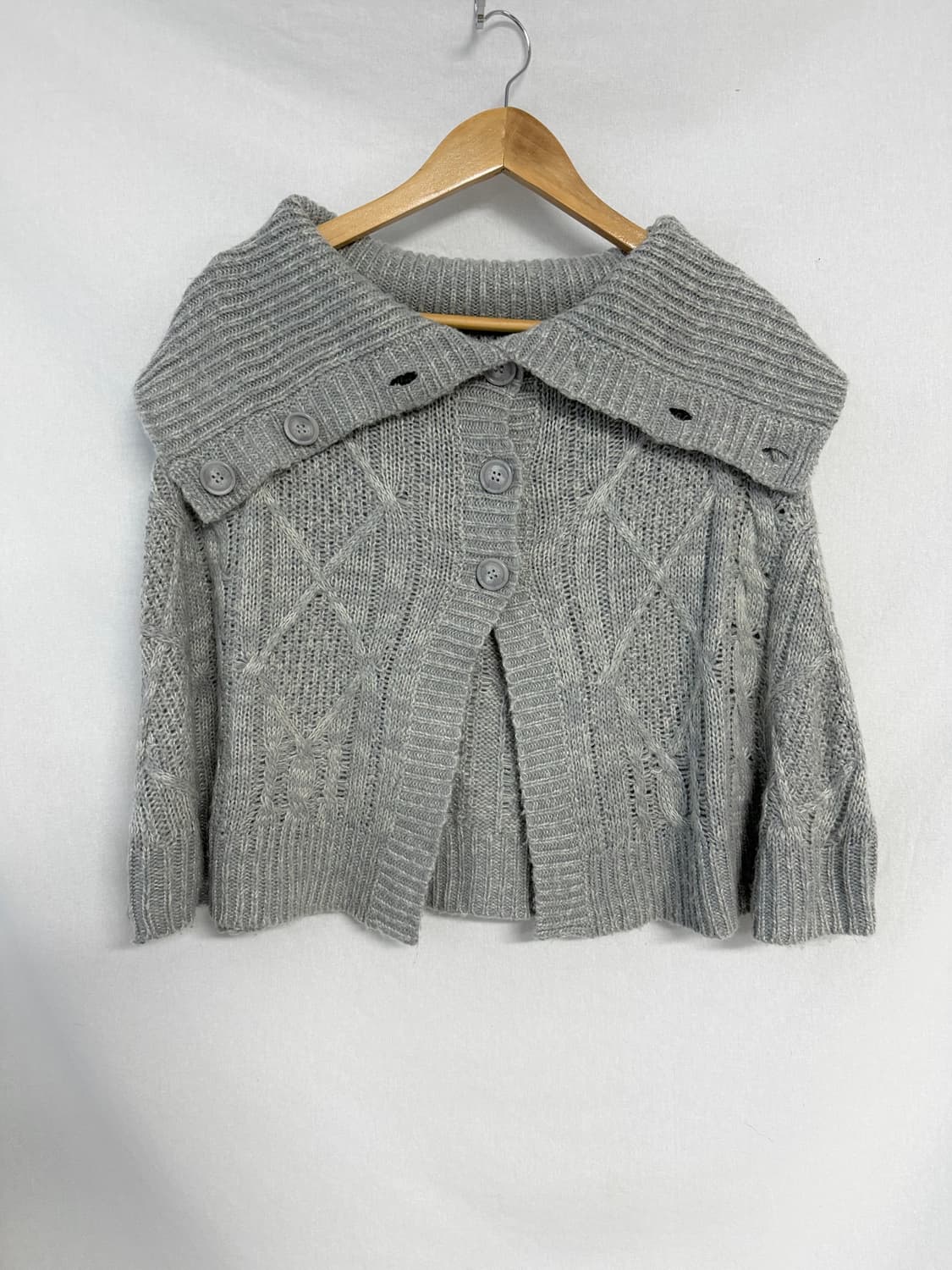 폴딩 넥 버튼 니트 케이프 상품이미지6