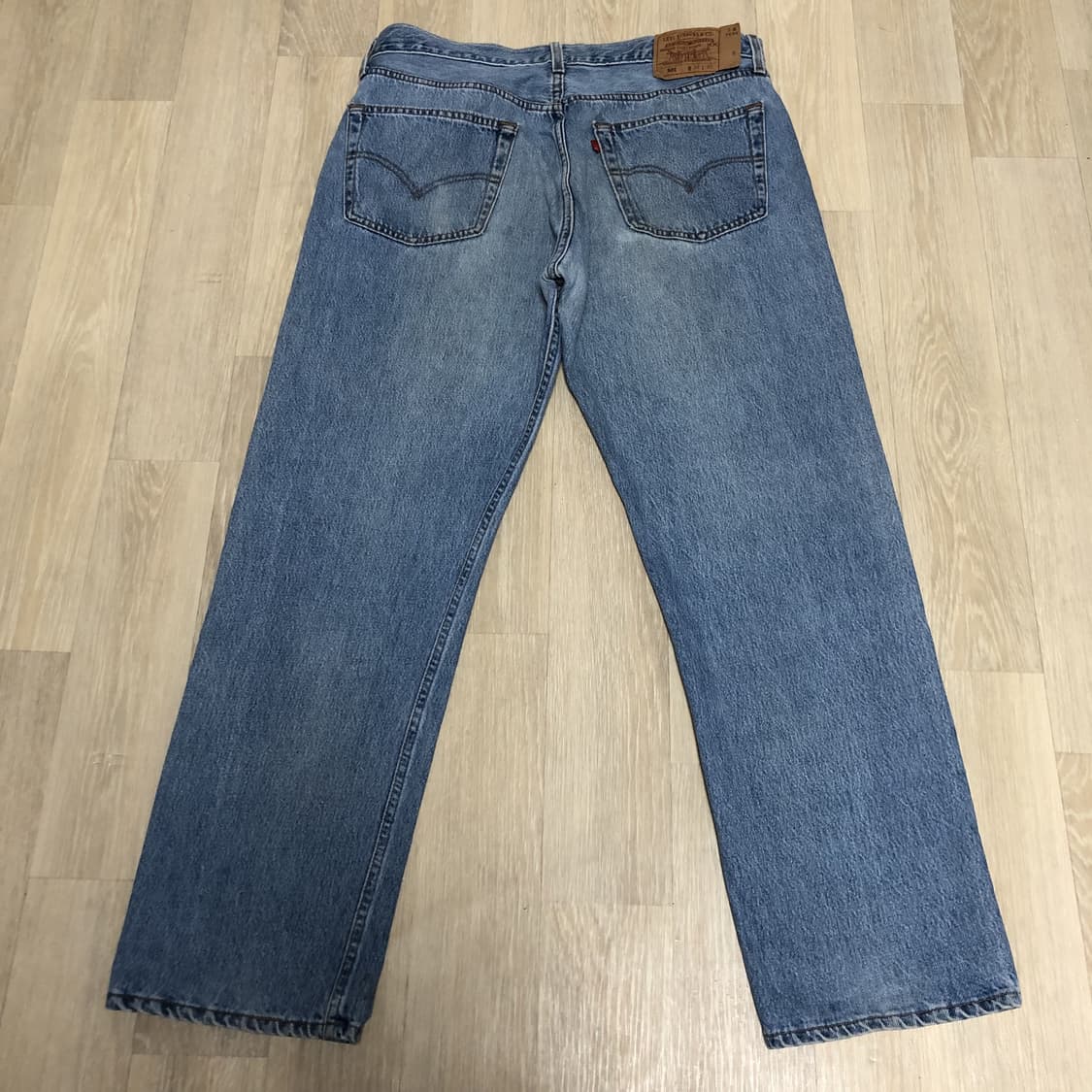 (36) 90's 리바이스 미국제 501 스트레이트진 연청 데님 상품이미지6