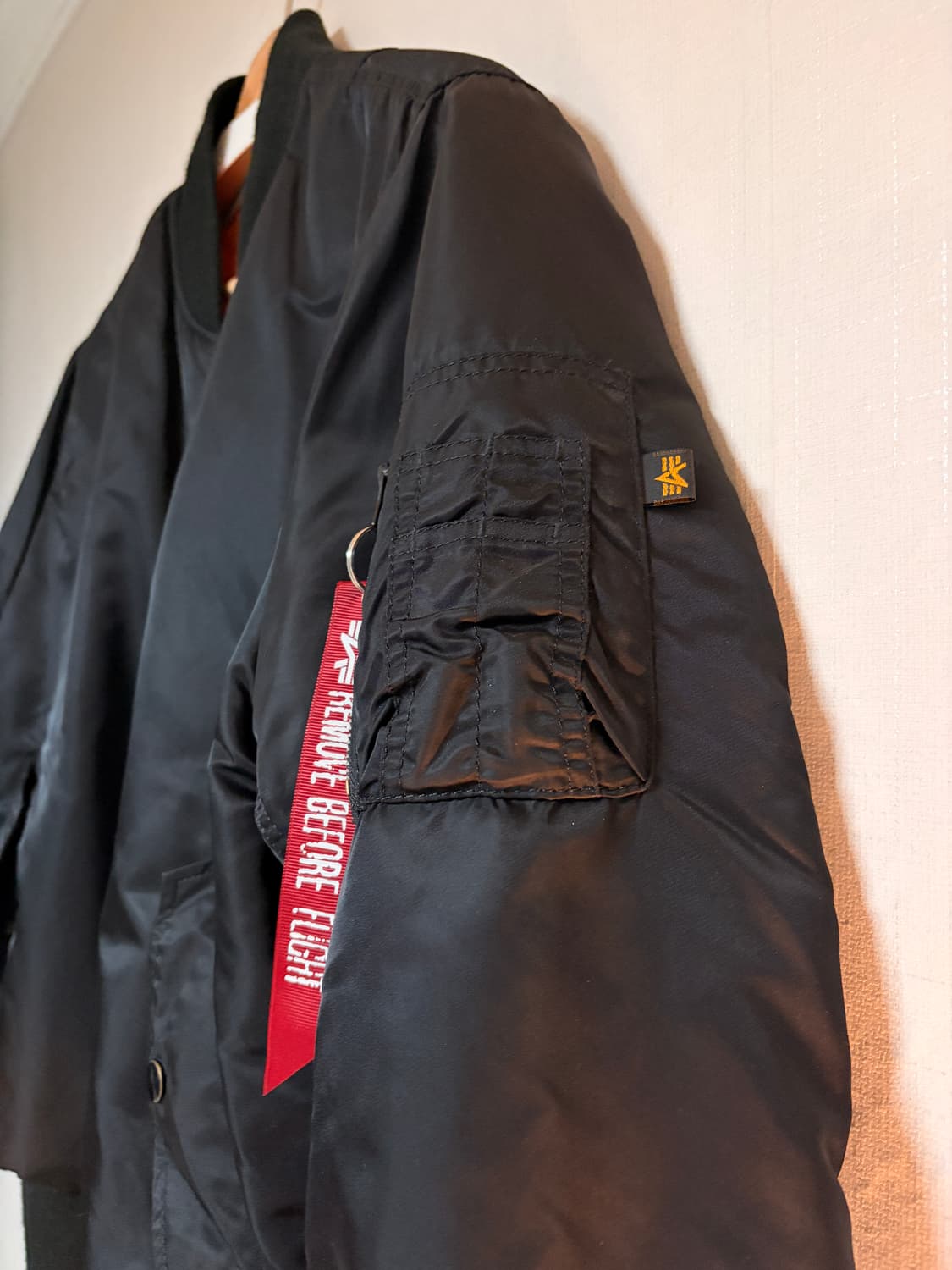 알파인더스트리 플라이트 MA-1 블랙 봄버 자켓 상품이미지3