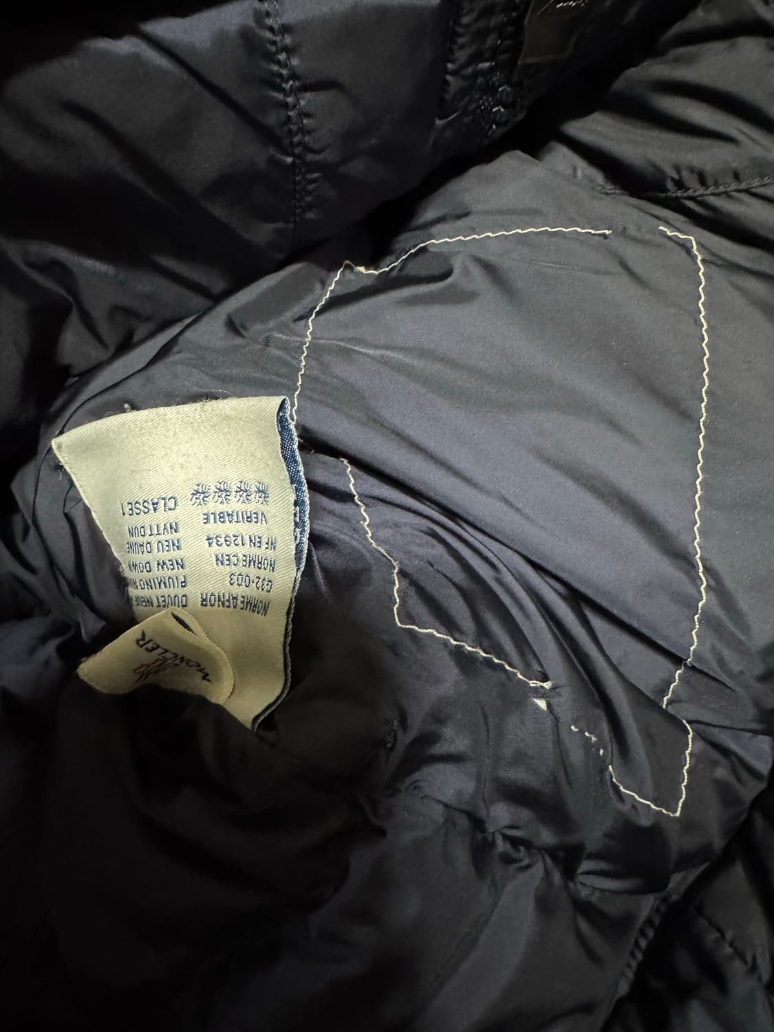 2 몽클레어 버질 떡볶이 단추 패딩 상품이미지8