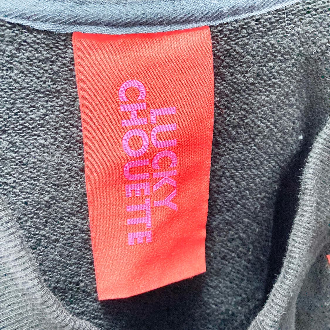 럭키슈에뜨 프린팅롱티셔츠 FREE  상품이미지4