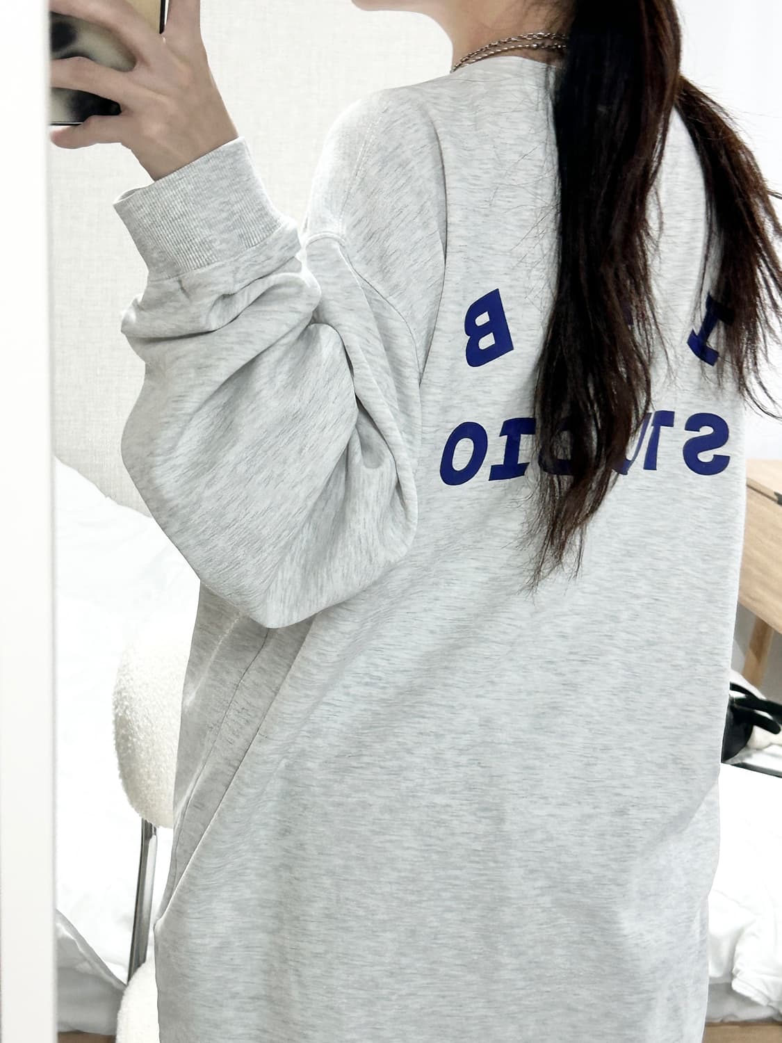 아이앱스튜디오 빅로고 롱슬리브 상품이미지2