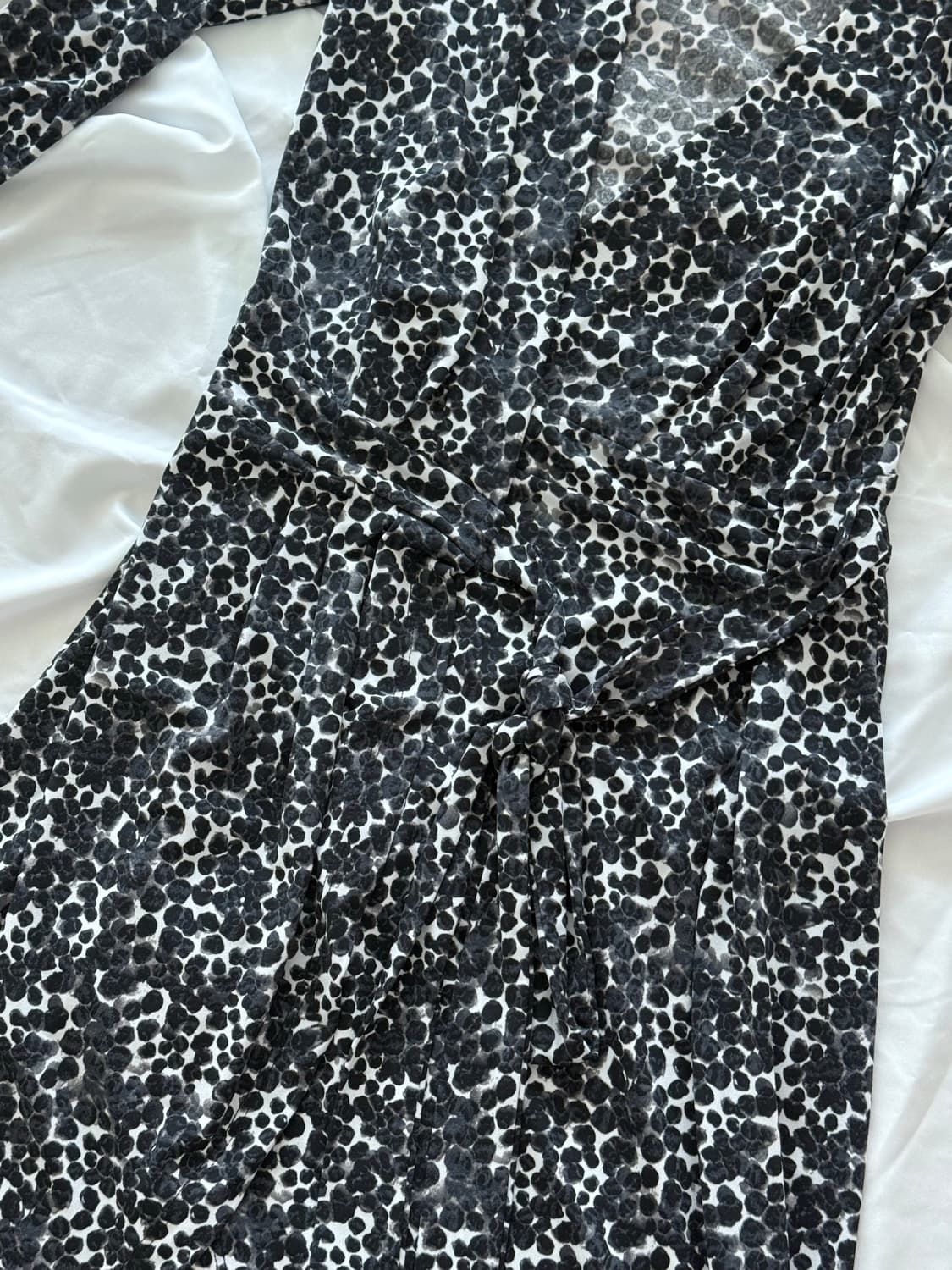 H&M 에이치엔엠 프린트 랩 원피스 상품이미지4