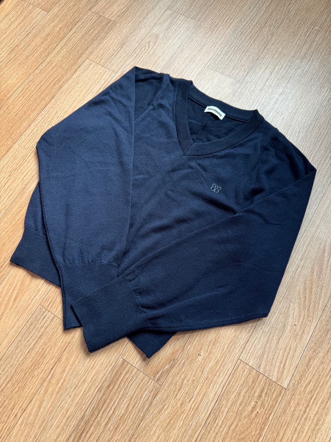 버뮬라 v neck shirring knit 상품이미지2