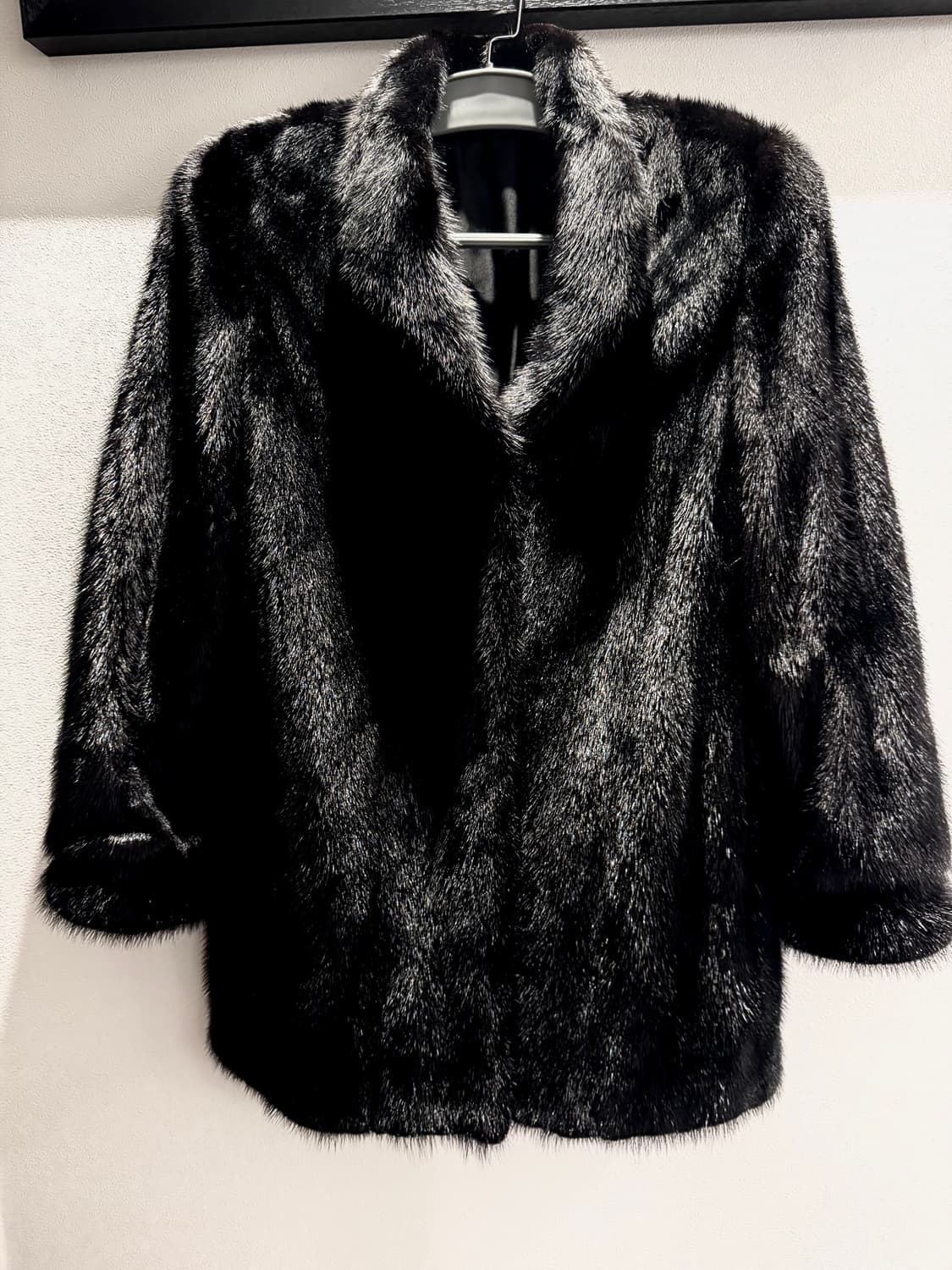 사가밍크 블랙 하프 밍크 코트 (드라이완료) 상품이미지5