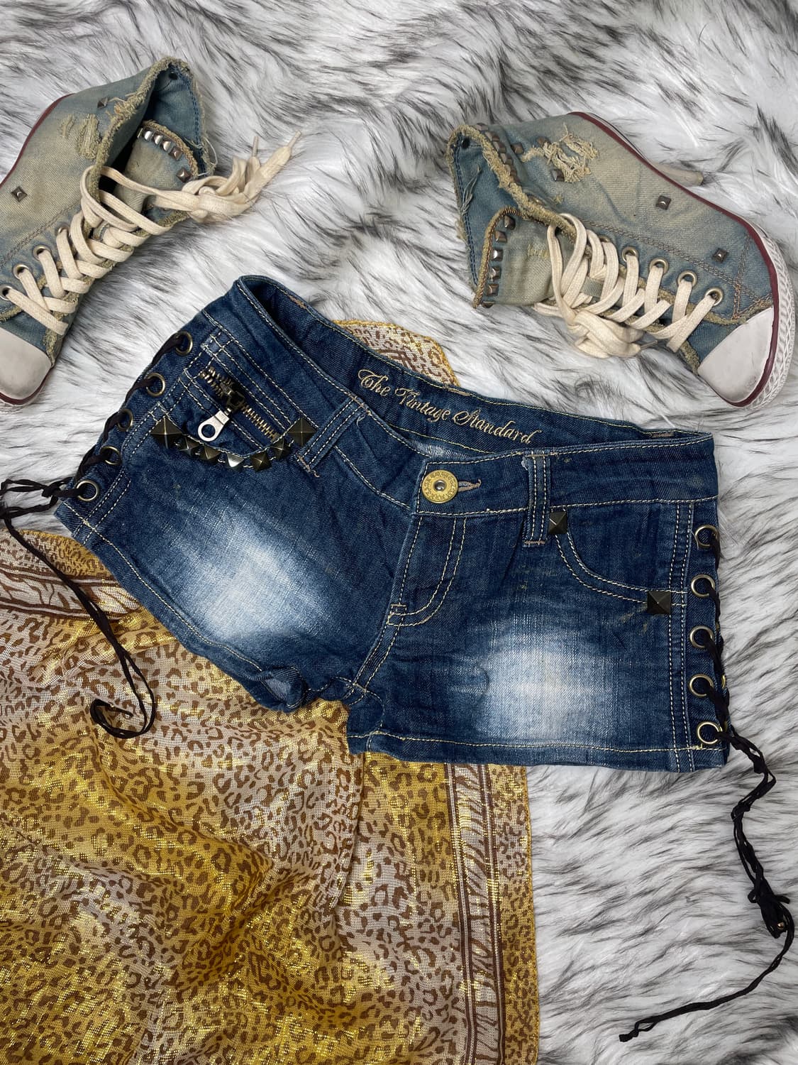 빈티지 로우라이즈 스터드 팬츠 쇼츠 스카이봄버  상품이미지1