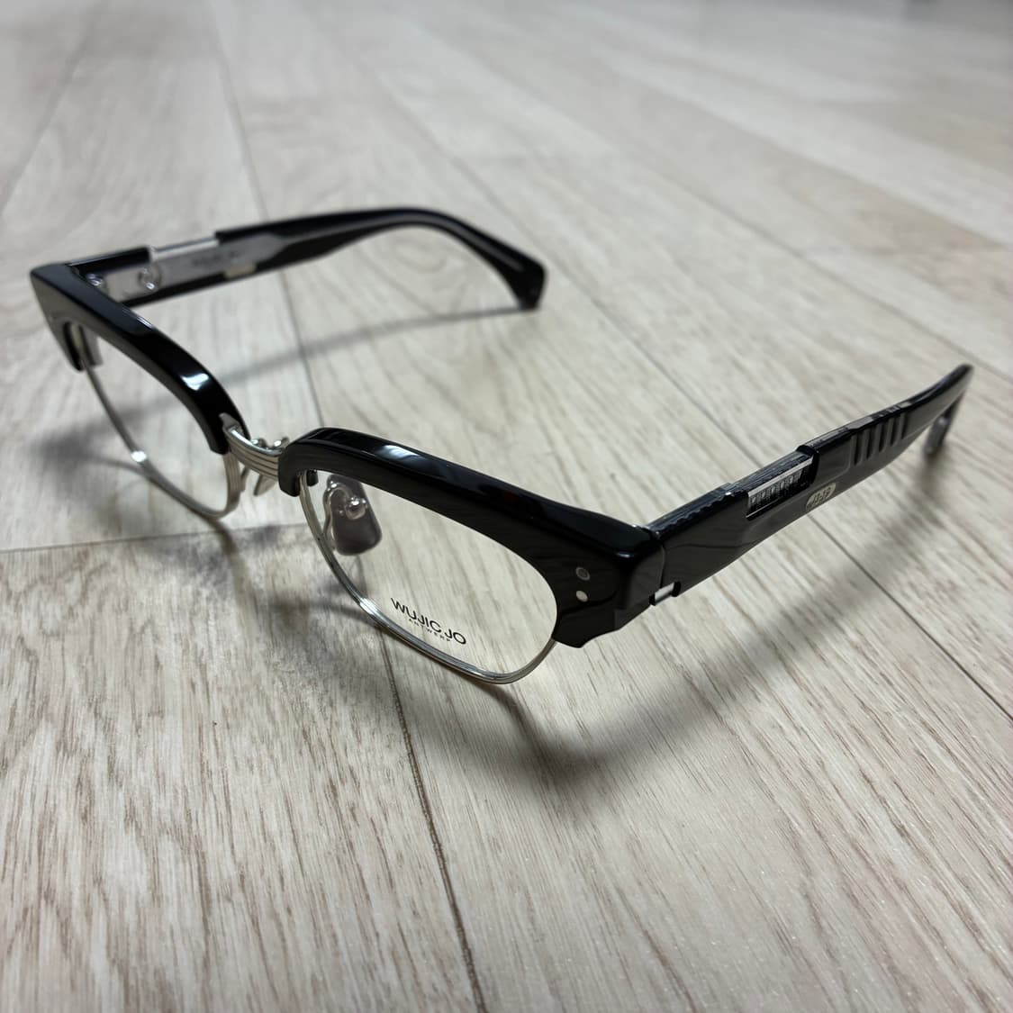 [새상품 풀박스] 우직조 THE GUN 안경 (W9 NOIR 5411) 상품이미지5