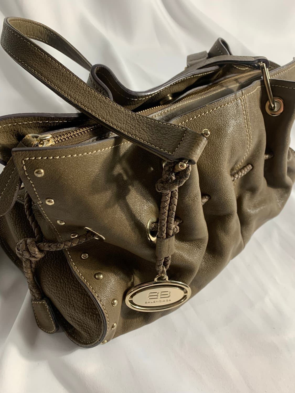 Balenciaga Slouchy Drawstring Bag 상품이미지2