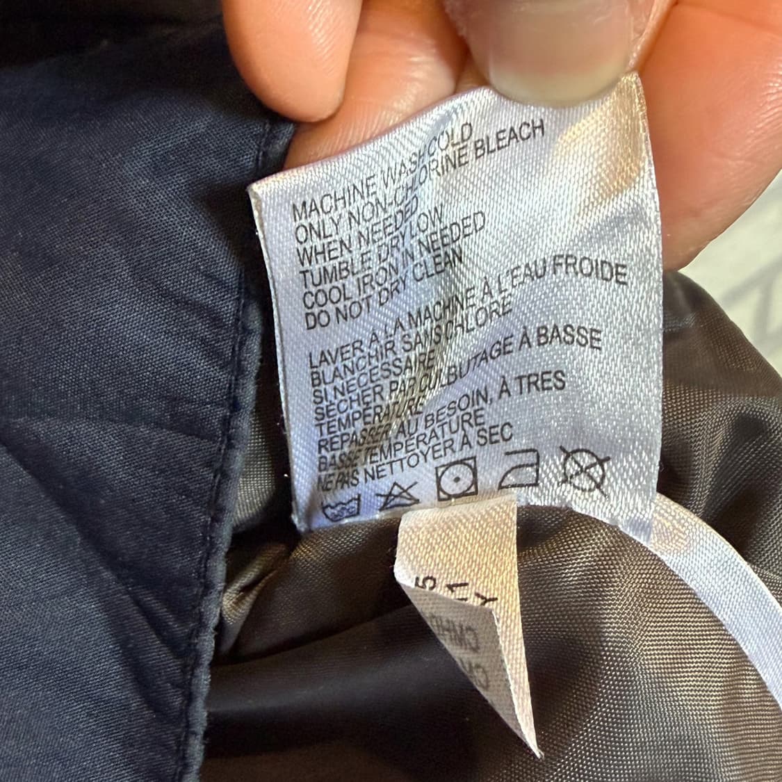 캘빈클라인 퍼포먼스 봄버자켓 유틸리티 포켓 디테일 네이비 상품이미지8