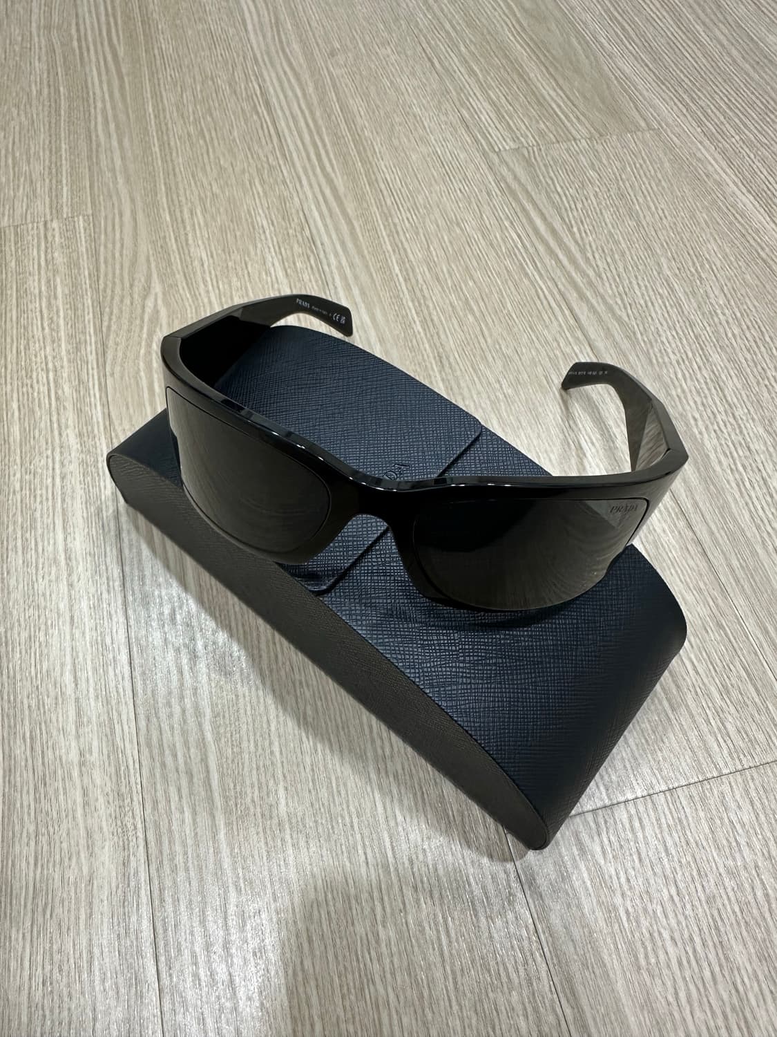 PRAD 칸예 선글라스 상품이미지1