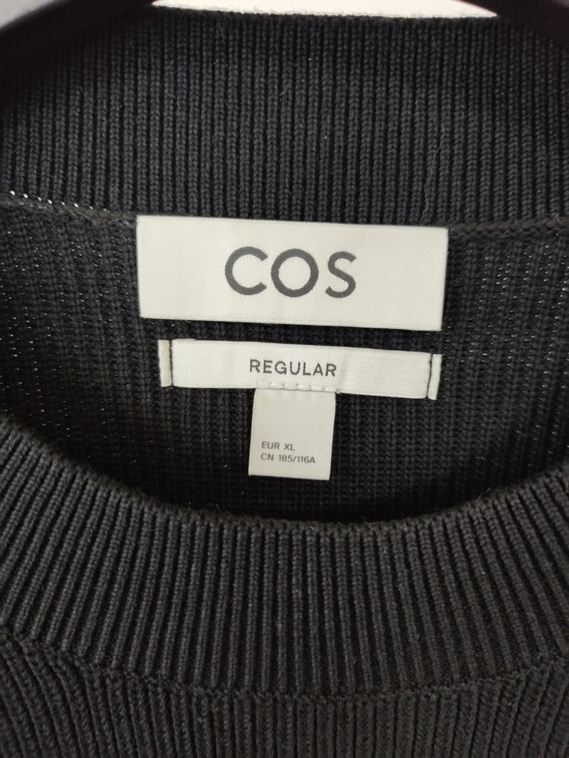 COS 레귤러핏 크루넥 스웨터 (블랙) XL 상품이미지4