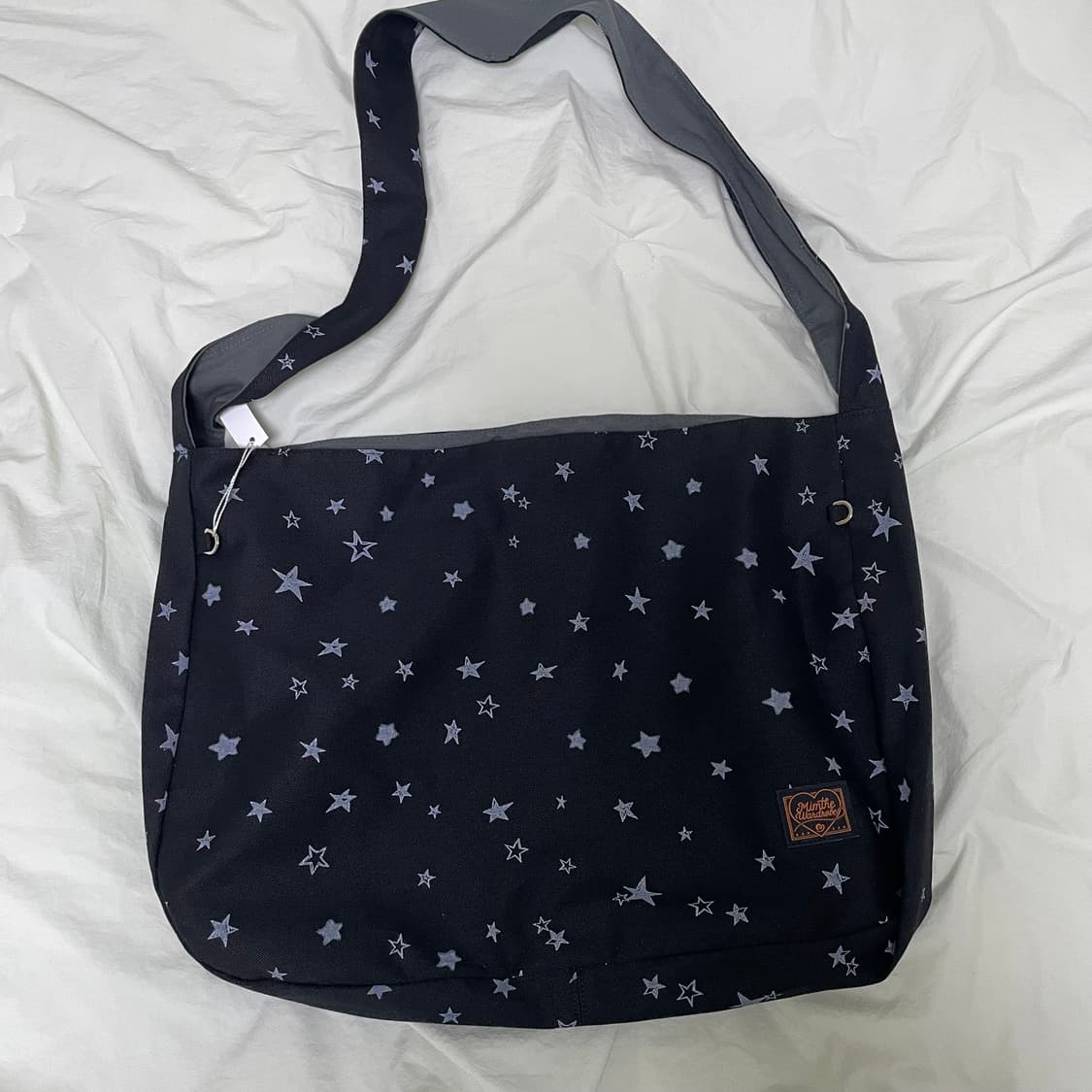 새상품) 밈더워드로브 스타 프린팅 리버시블 백 상품이미지3