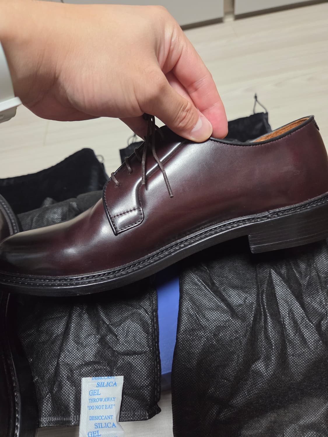 JUTTA BURGUNDY
[ROCADO SHELL CORDOVAN]

 상품이미지10