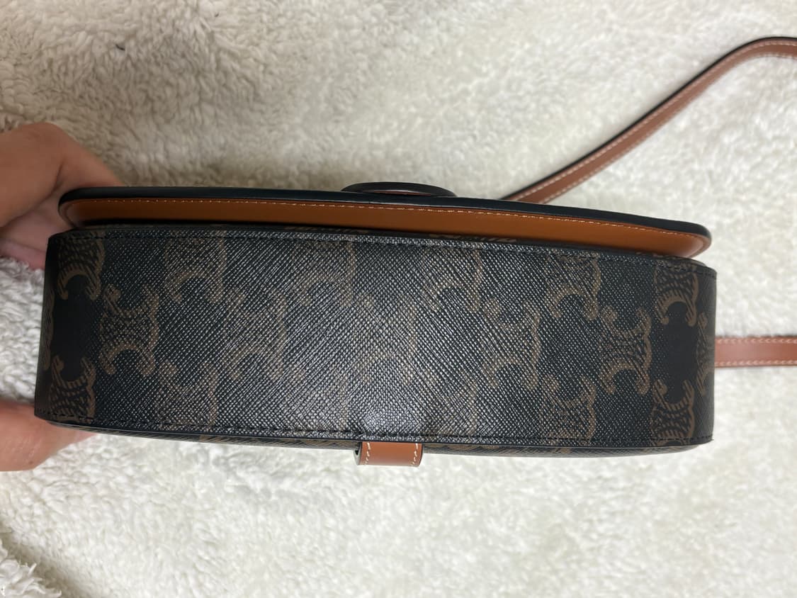 셀린느 타부백 상품이미지4