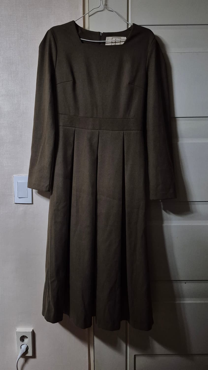 시티브리즈 플리츠 롱 원피스 상품이미지1