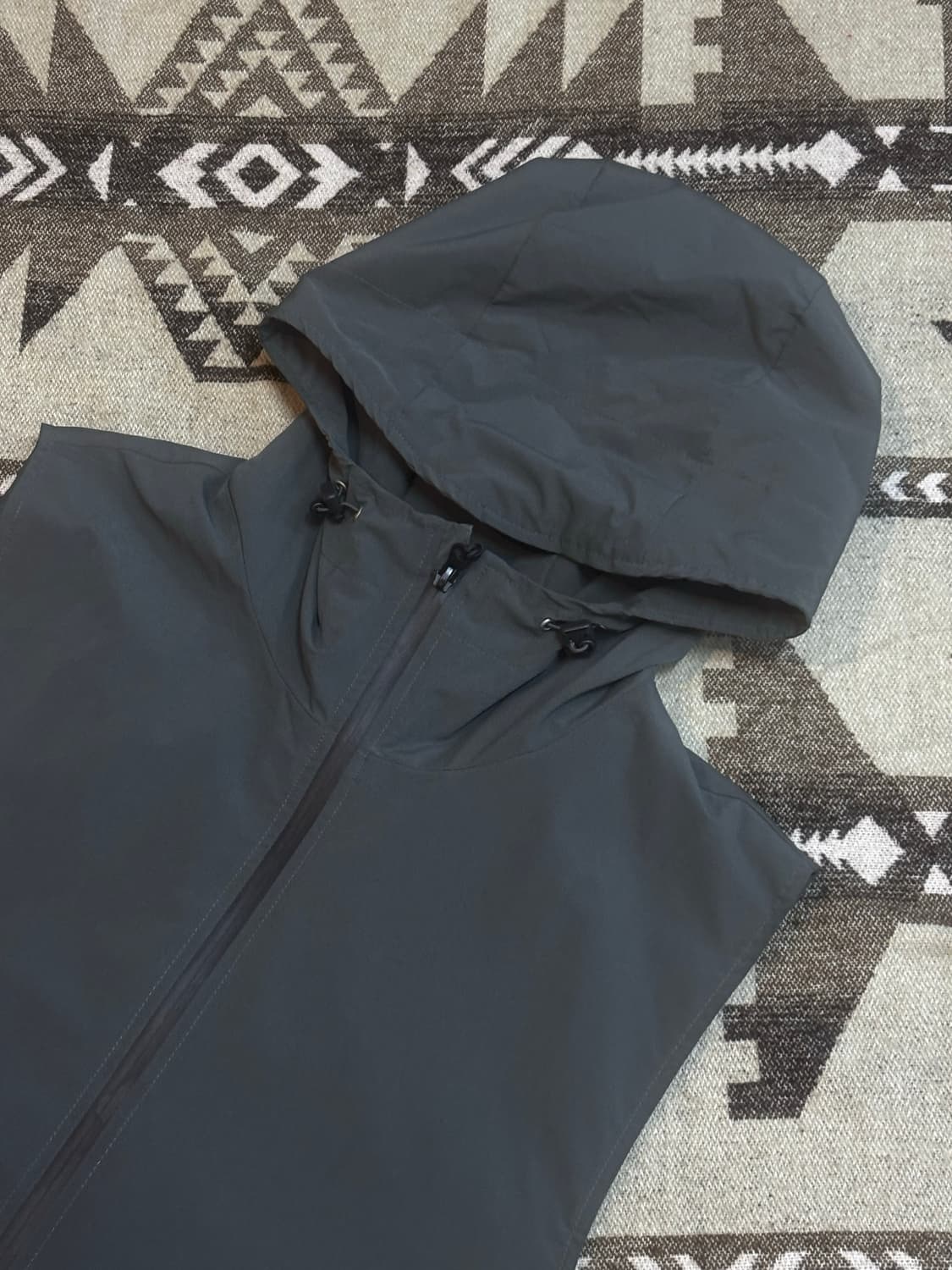 아르반 하이크 베스트 후드집업 차콜  상품이미지6