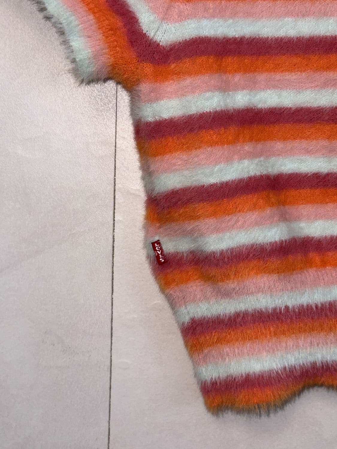 Levi’s kitsch coral stripe half fur knit 상품이미지8