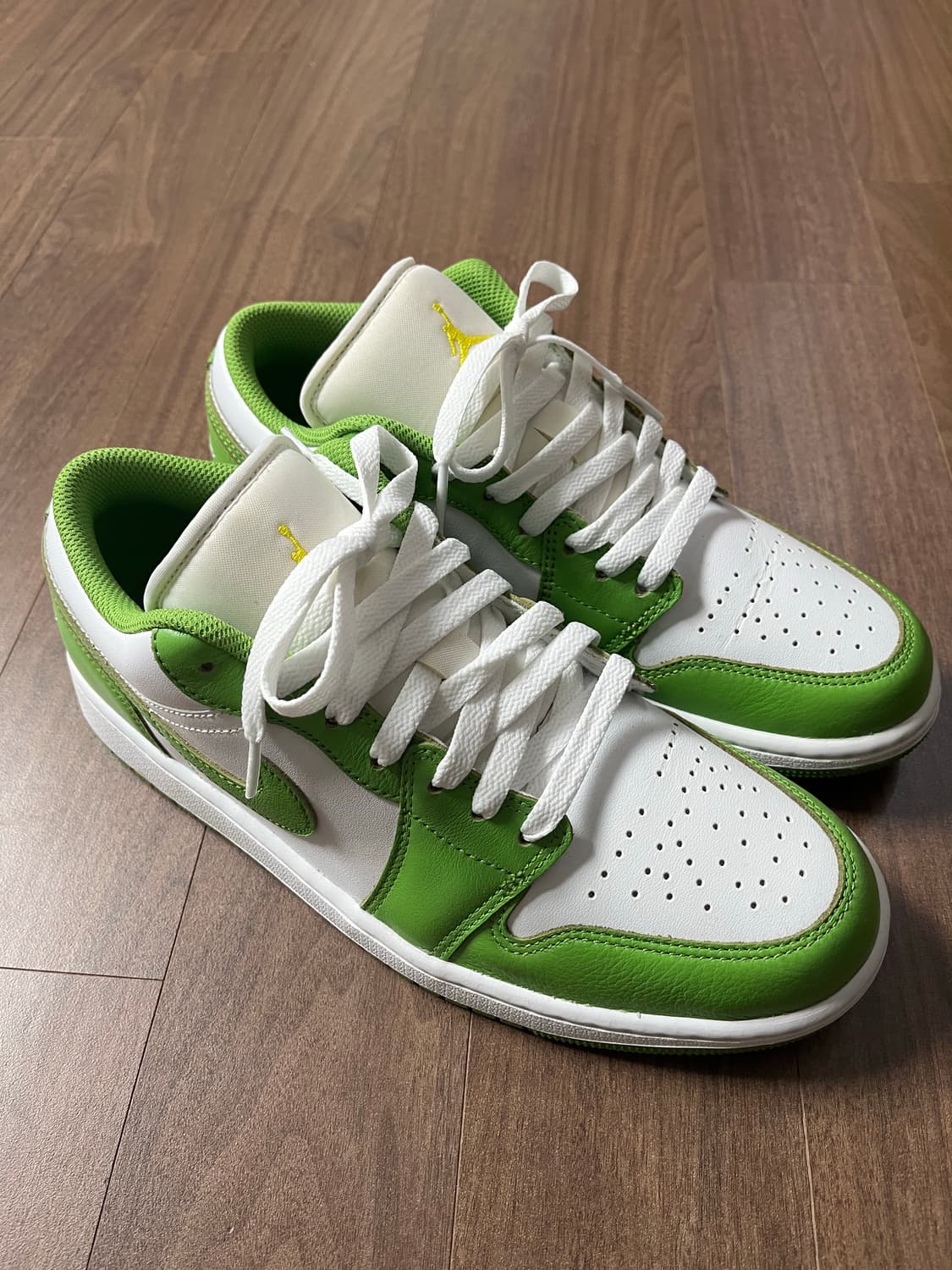 나이키 에어조던 1 로우 SE 화이트 클로로필 270 판매 상품이미지3