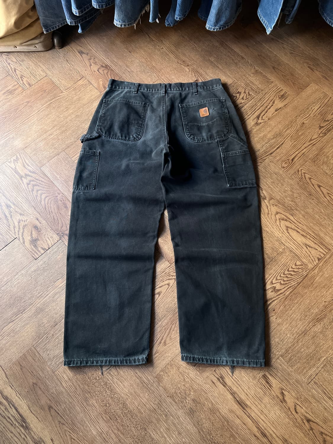 [35]칼하트 USA 데미지드 워싱 블랙 싱글니 카펜터 워크 팬츠 상품이미지2