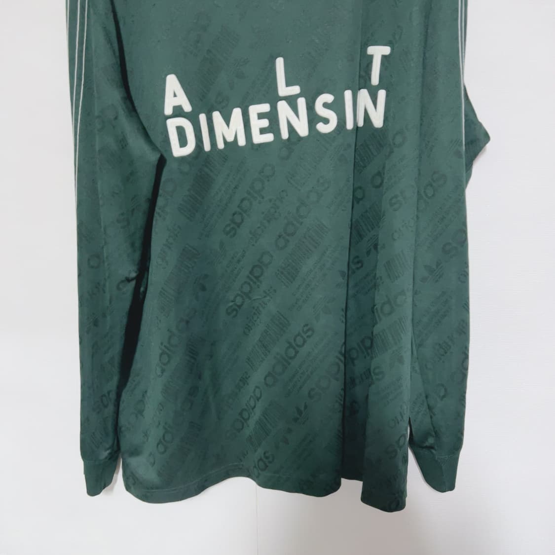 아디다스x알렉산더맥퀸 그린 블록코어 봄 공용 유니폼 상품이미지3