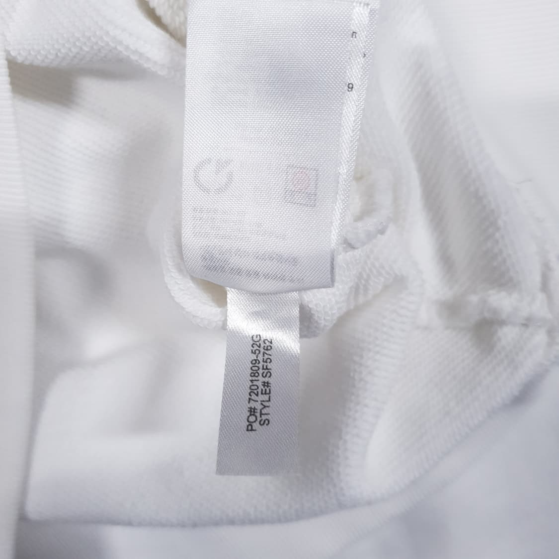 여성 L) 라코스테 신형 22ss 부클 크록 레터링 맨투맨 스웻셔츠 상품이미지7