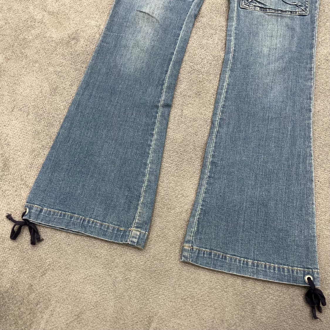 26 게스 USA 플레어 부츠컷 데님 상품이미지3