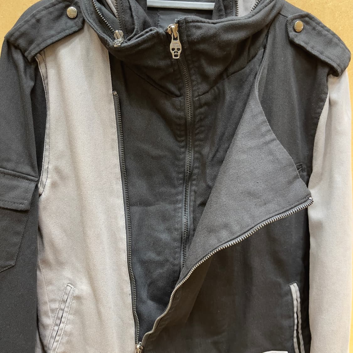 코데즈컴바인 해골 사선 집업자켓 상품이미지2