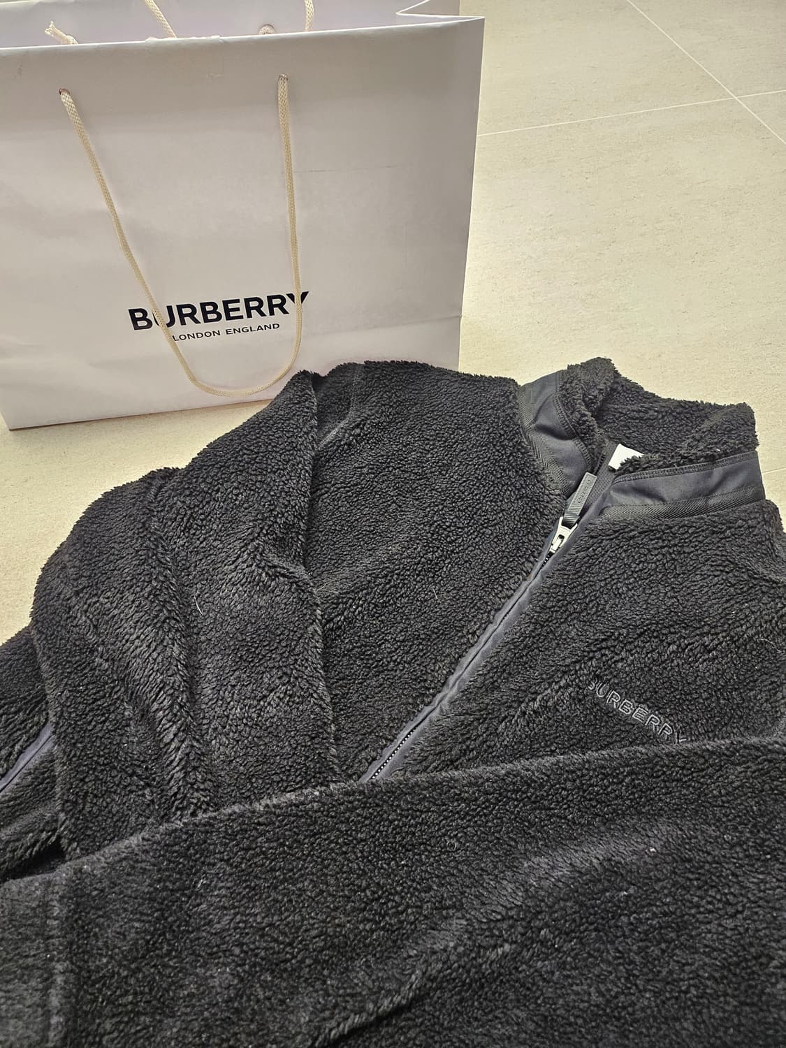 버버리 블랙 후리스 L 사이즈 상품이미지1
