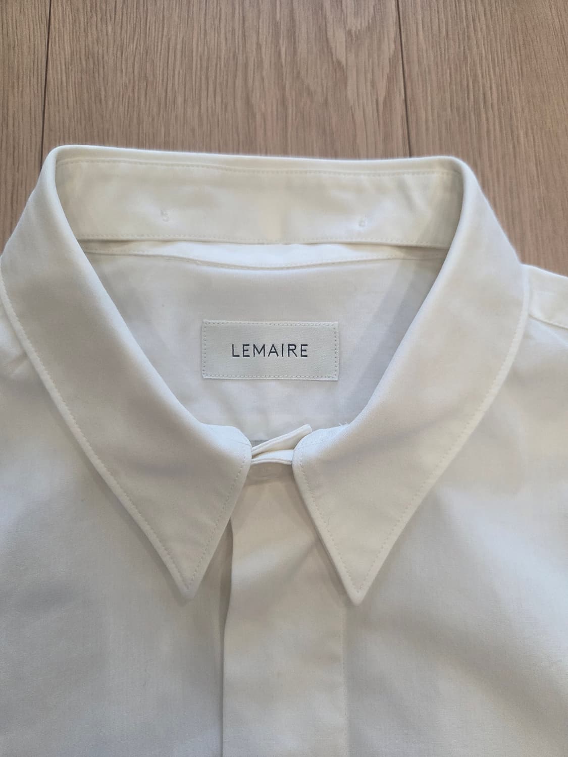 르메르 카라 탈부착 셔츠 상품이미지8