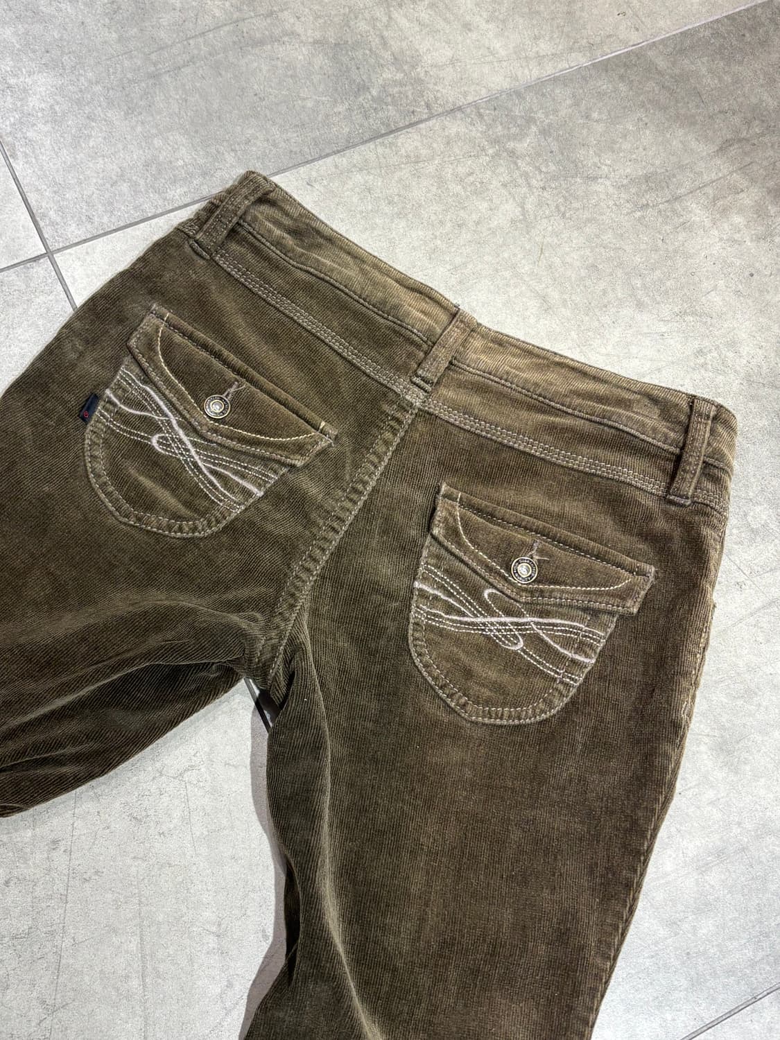 브라운 코듀로이 세미 부츠컷 팬츠 상품이미지9