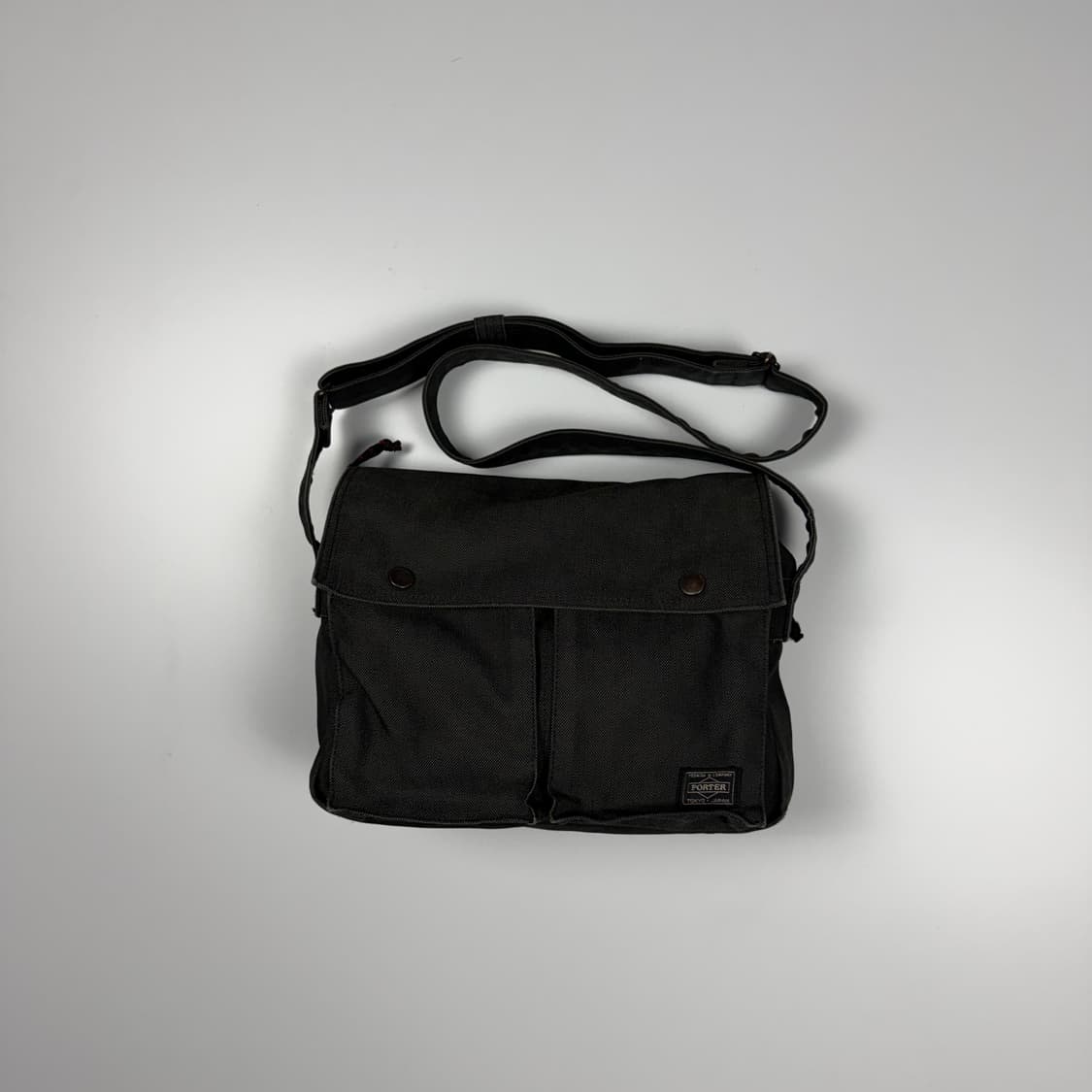 요시다포터 스모키 숄더백 상품이미지1