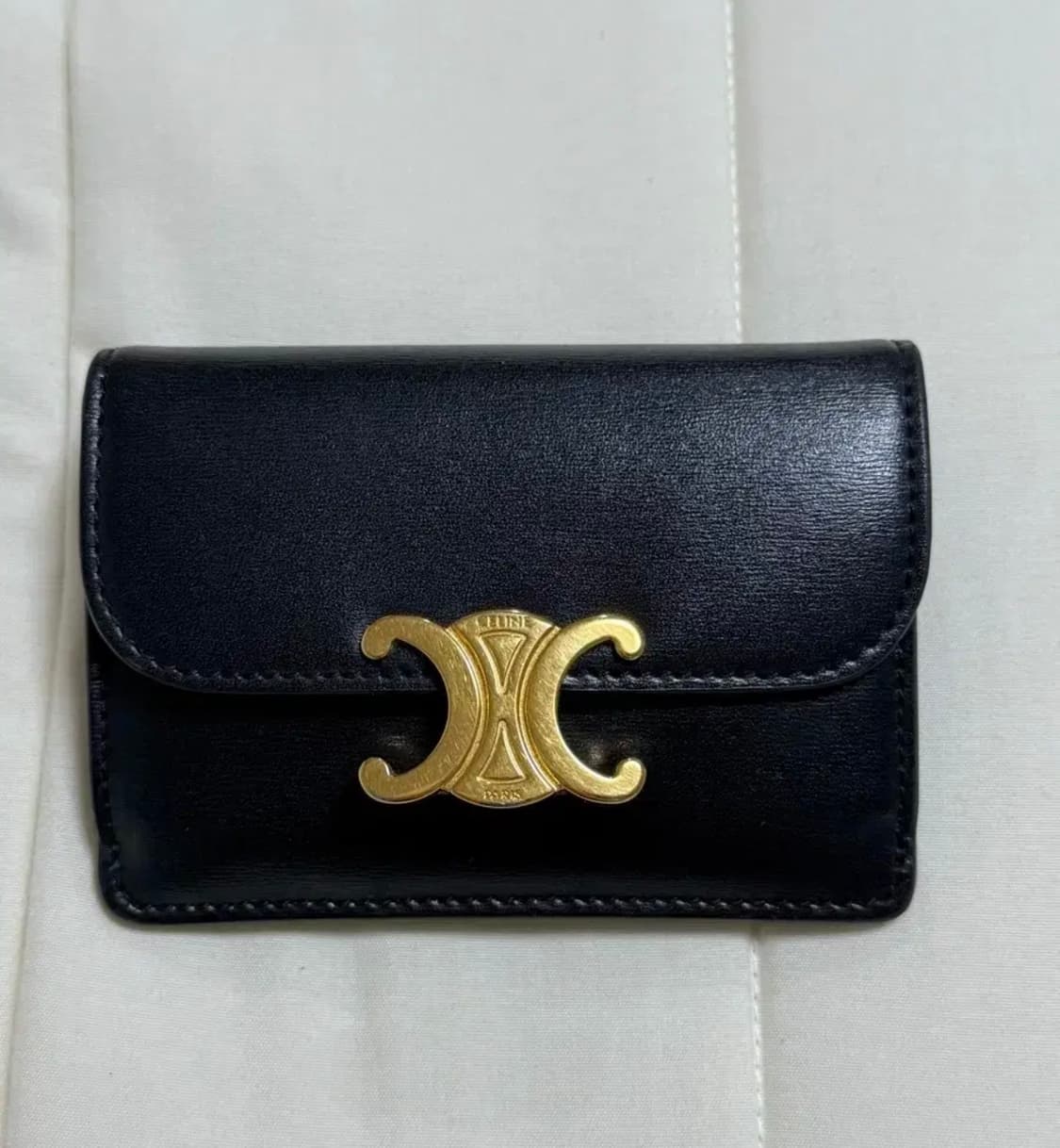 셀린느 트리옹프 카드지갑 상품이미지2