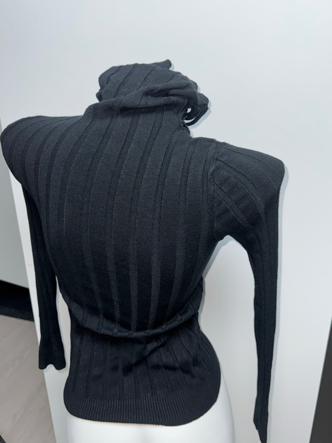 Vintage Rogue Ruffle turtlene 로그 러플 목폴라 상품이미지2