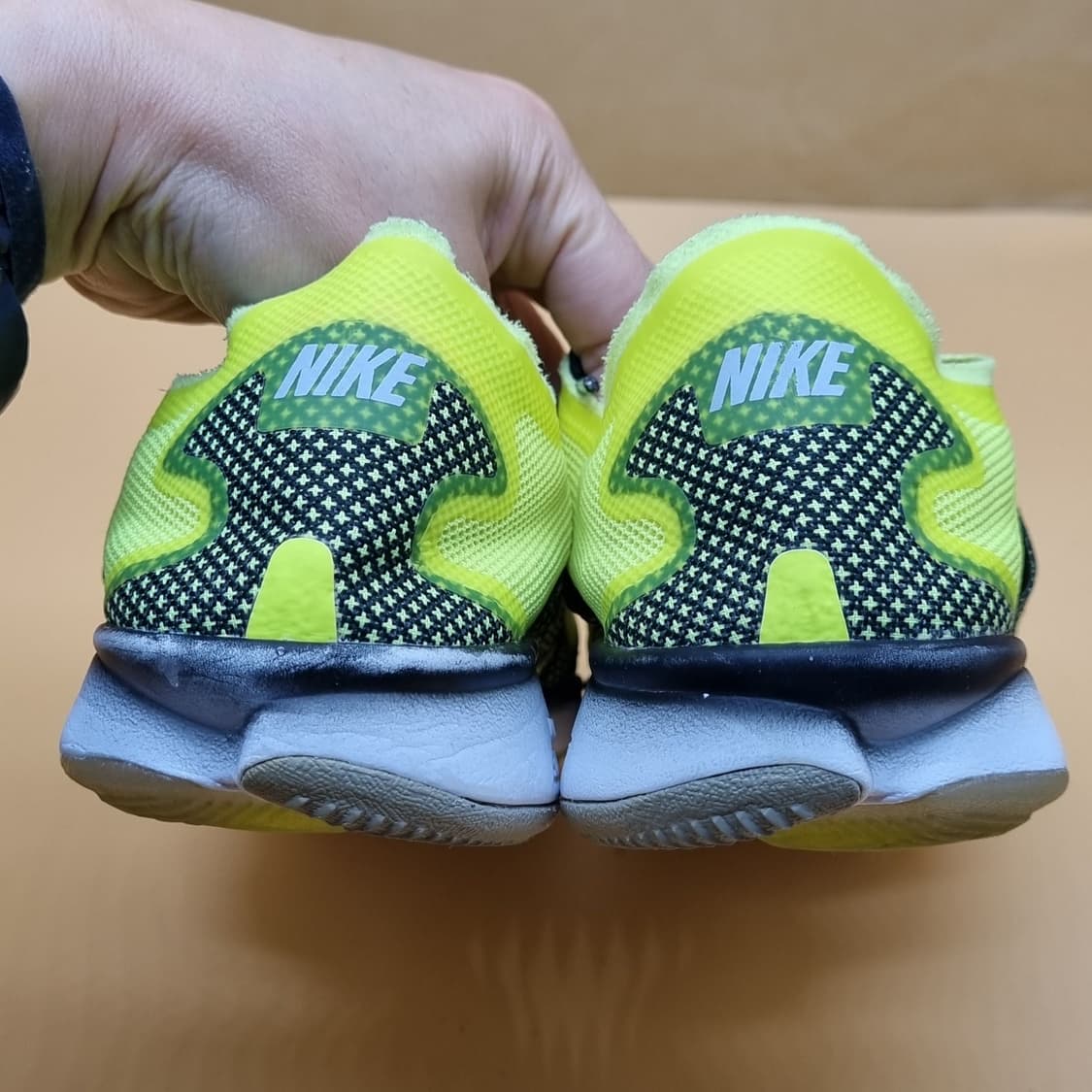 나이키 에어 줌. 핏 런닝화240. 상품이미지4