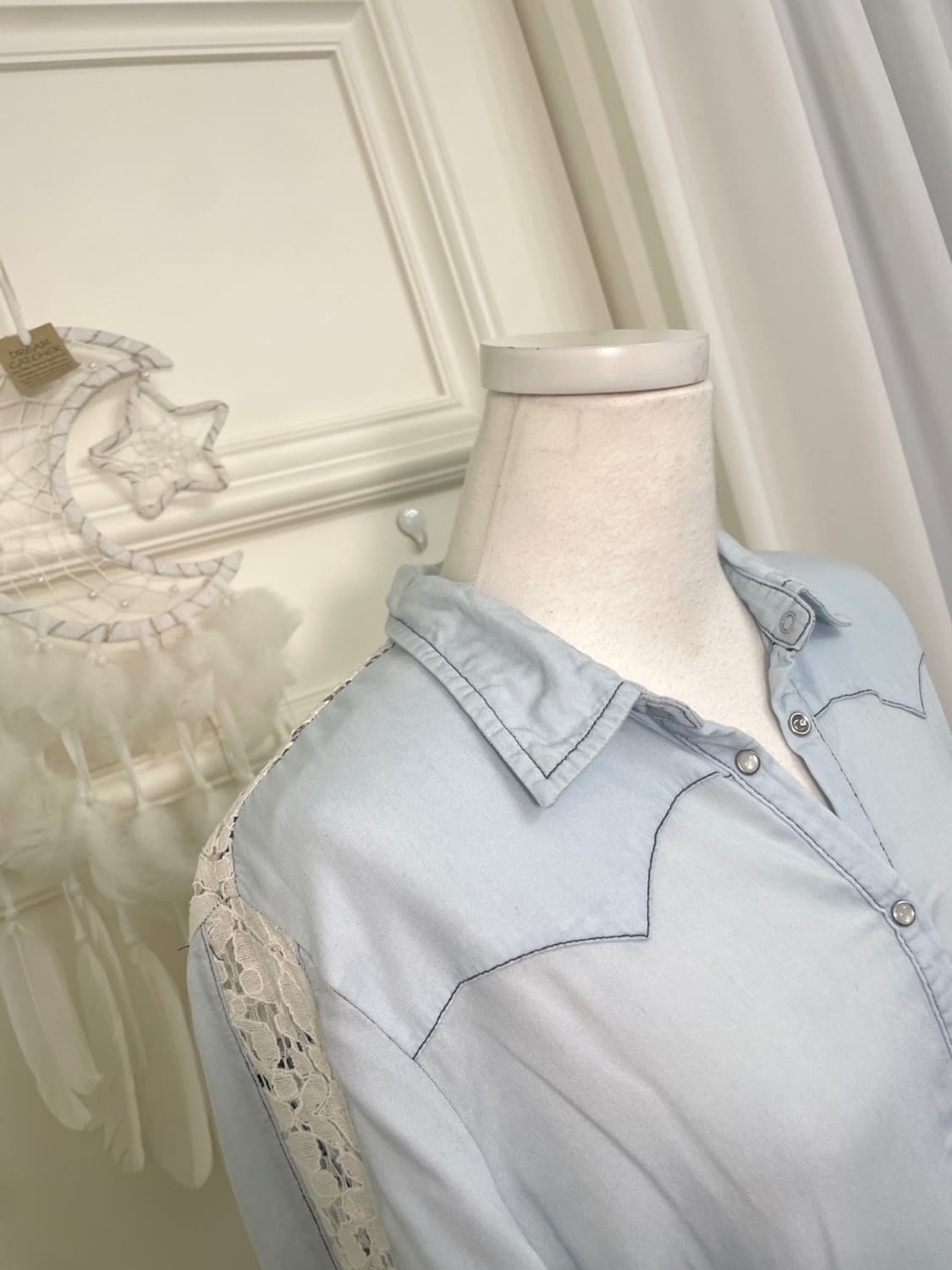 sky blue denim lace trim shirt 상품이미지8