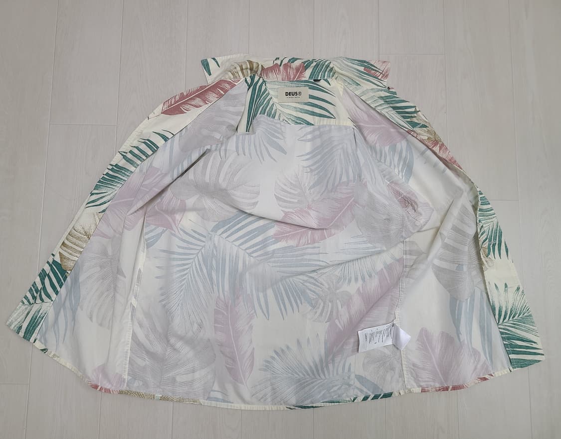 데우스 반팔셔츠 상품이미지4