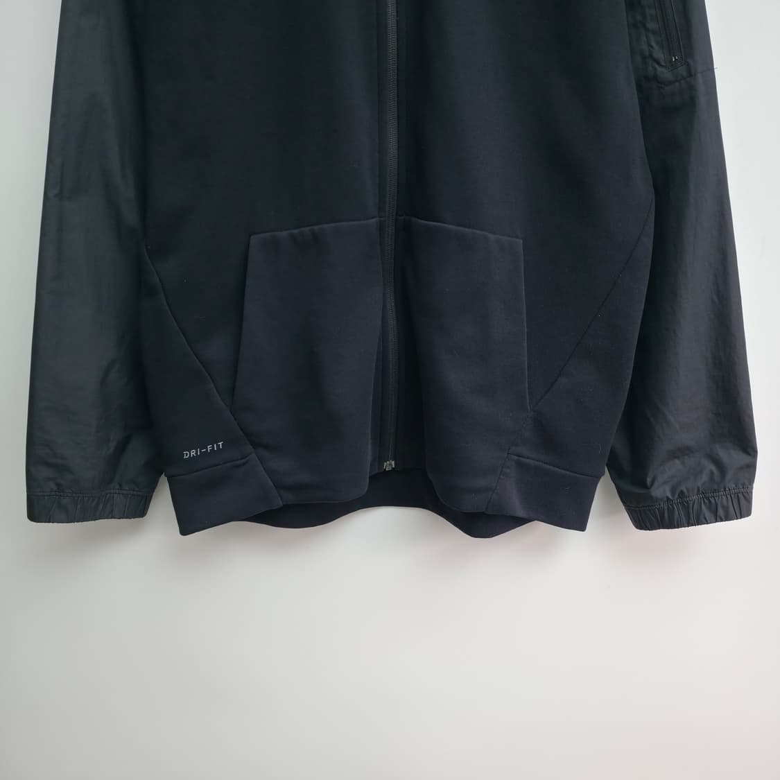[L] 나이키 드라이핏 블랙 후드집업 상품이미지3