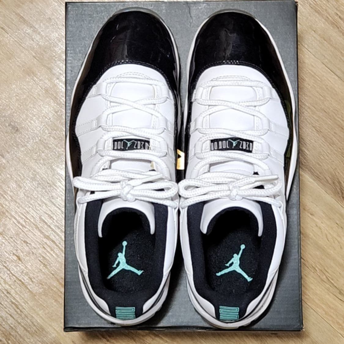 나이키 295 조던11 이스터 에메랄드 로우 상품이미지5