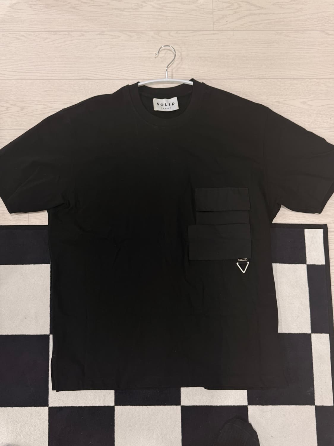 솔리드옴므 블랙 반팔 상품이미지1