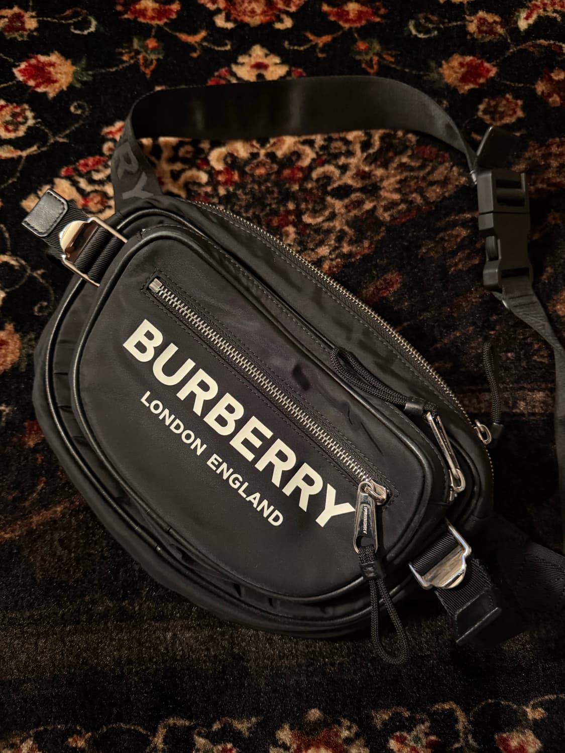 버버리 힙색 상품이미지1