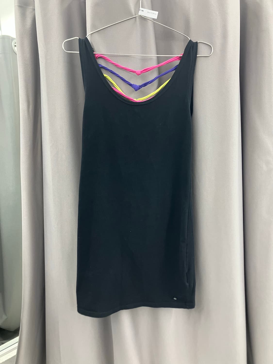 컬러 스트랩 백 디테일 미니 드레스  상품이미지3