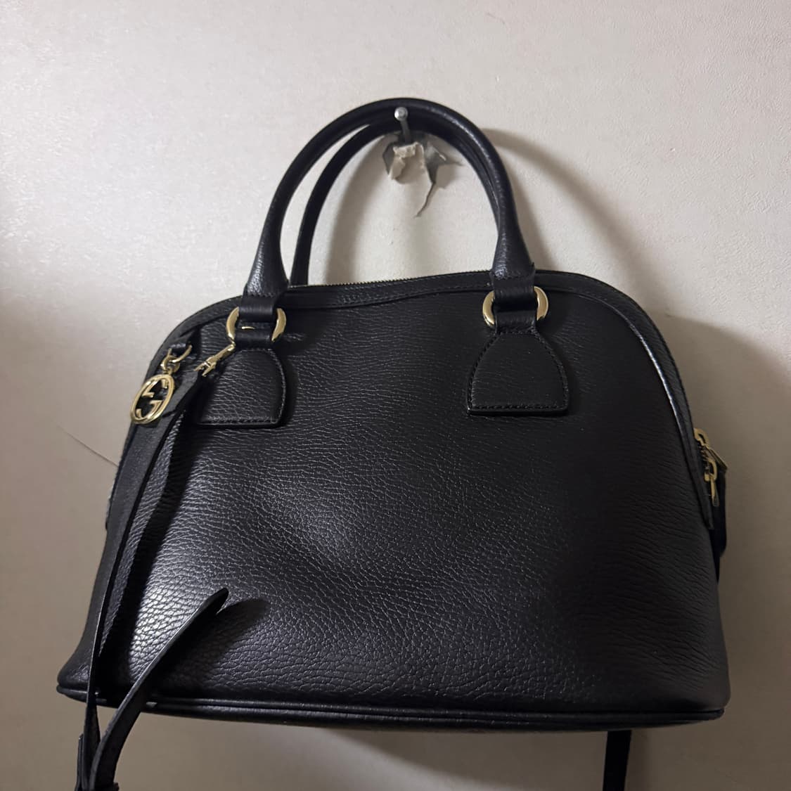 구찌 449662 인터로킹 GG 로고 돔 토트백 상품이미지10