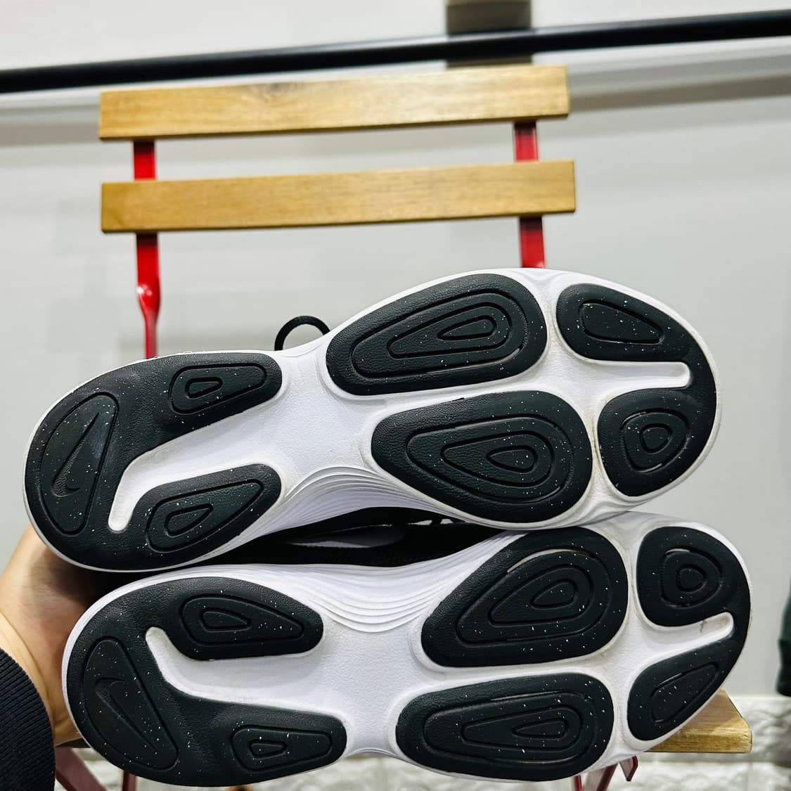 260) 나이키 운동화 남성 남자 런닝화 레볼루션 4 상품이미지6