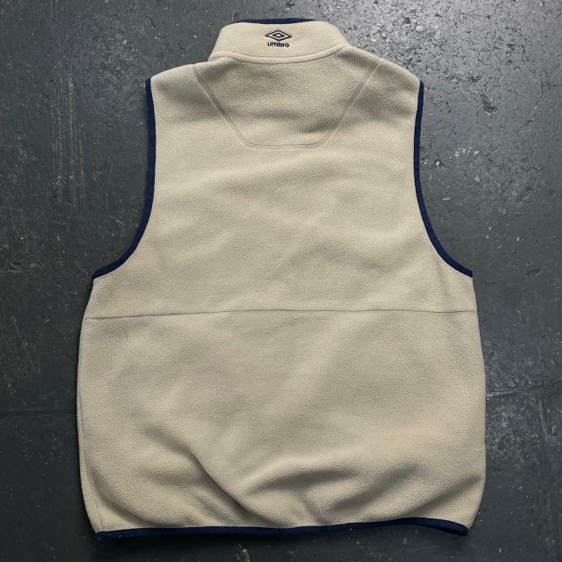 100 엄브로 후리스 조끼 상품이미지5