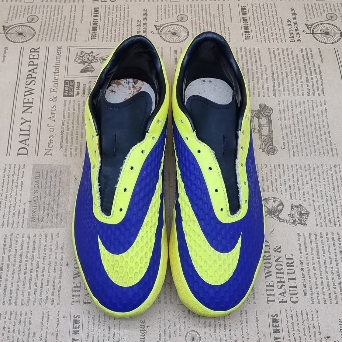 나이키 하이퍼베놈 축구화275 상품이미지2