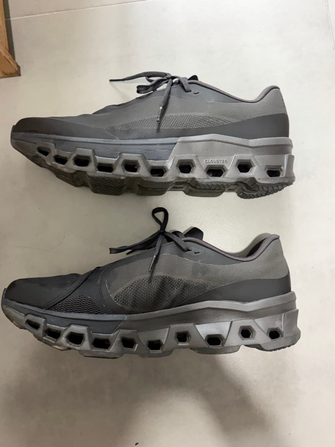 온 러닝 x 포스트 아카이브 팩션 클라우드몬스터 2 쏜 브라운 상품이미지5