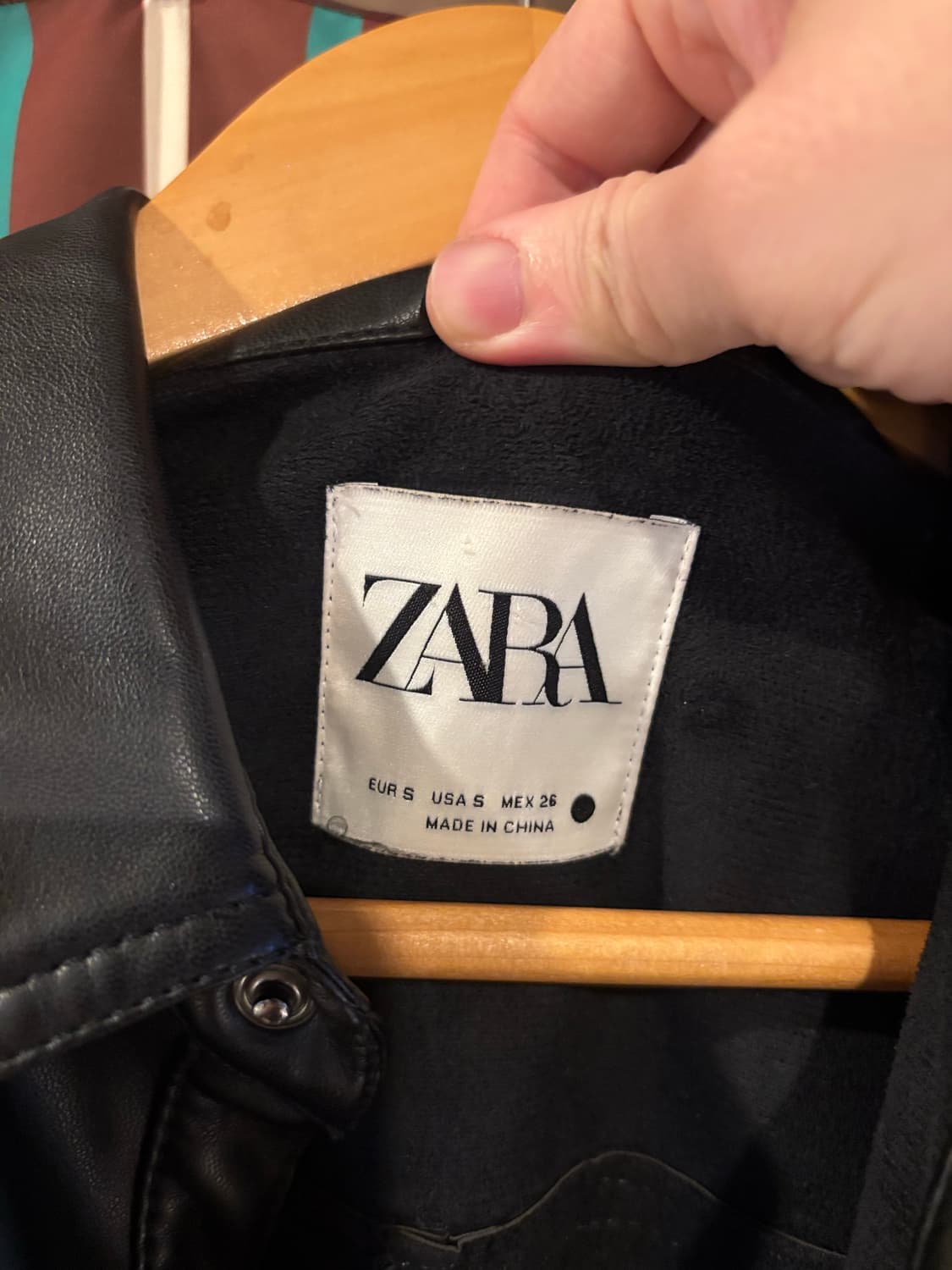 자라 블랙 레더 셔츠 자켓 상품이미지3