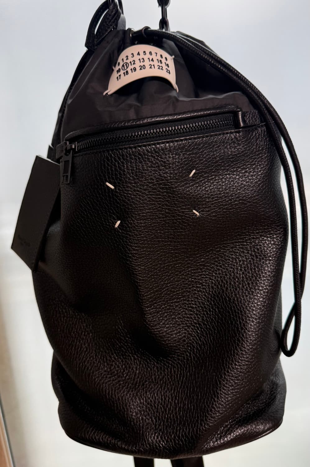 maison margiela 20FW 레더 버킷백 상품이미지3